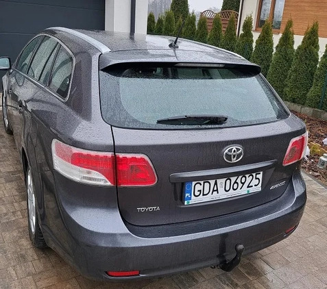 Toyota Avensis cena 16800 przebieg: 323300, rok produkcji 2009 z Ząbki małe 106